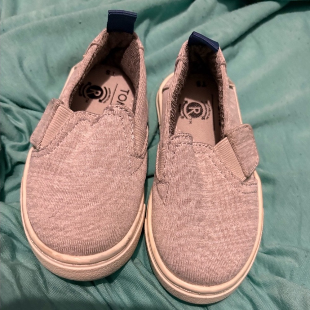 Toddler size 5 shoe bundle